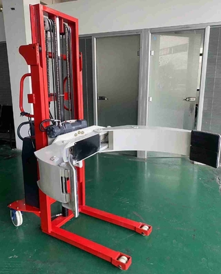 360 Degree 500kg 2000mm 2m Semi Electric Roll Stacker With Clamp And Pressure Regulator