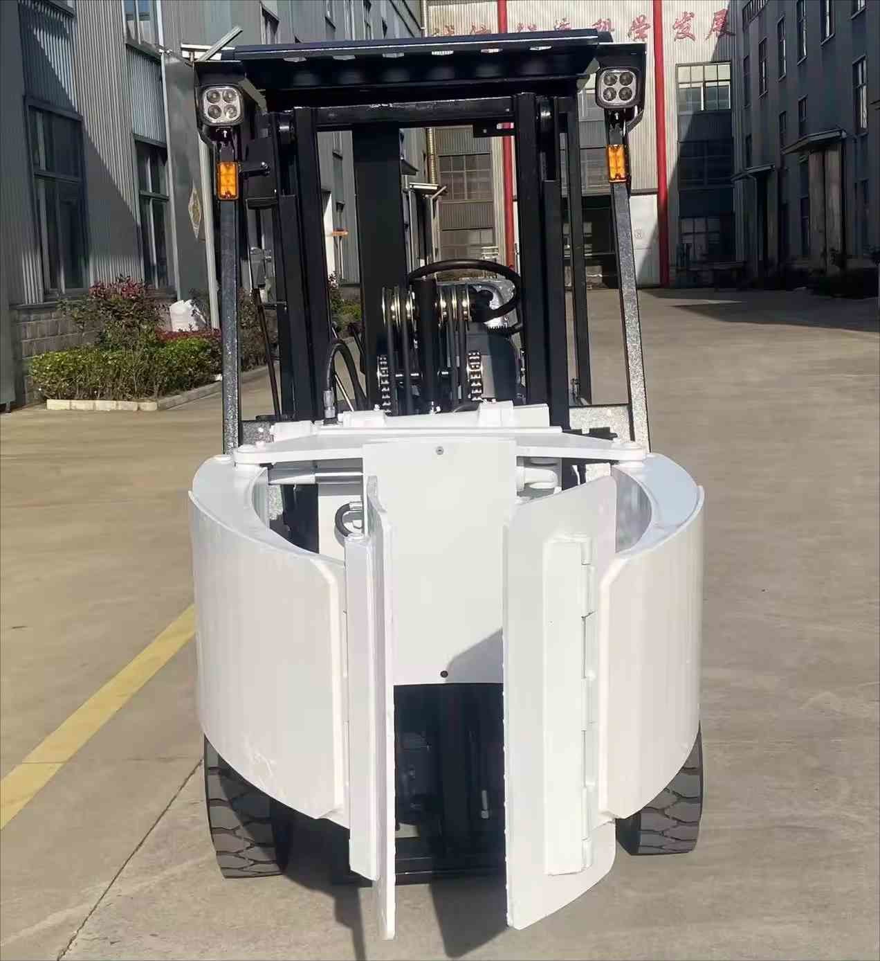 3307ft 4409ft 4-Wheel Electric Forklift Truck With 360 degrees Paper Roll Clamp