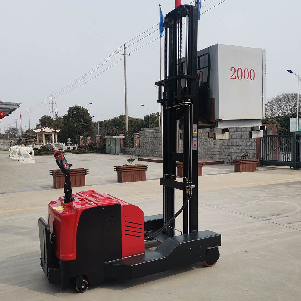 All Direction Reach Stacker Standing Position Driving High Quality