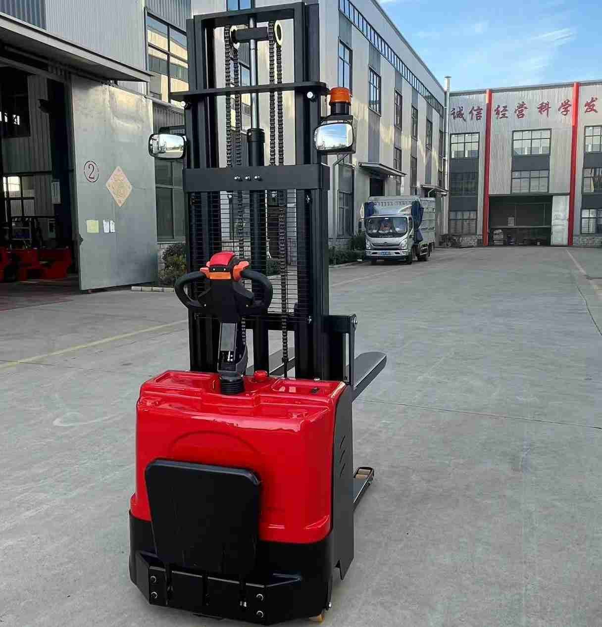 1m 2m 3m 4m 4.5m Electric Stacker Pallet Stacke Small Space Use Fork Lift 2000kg