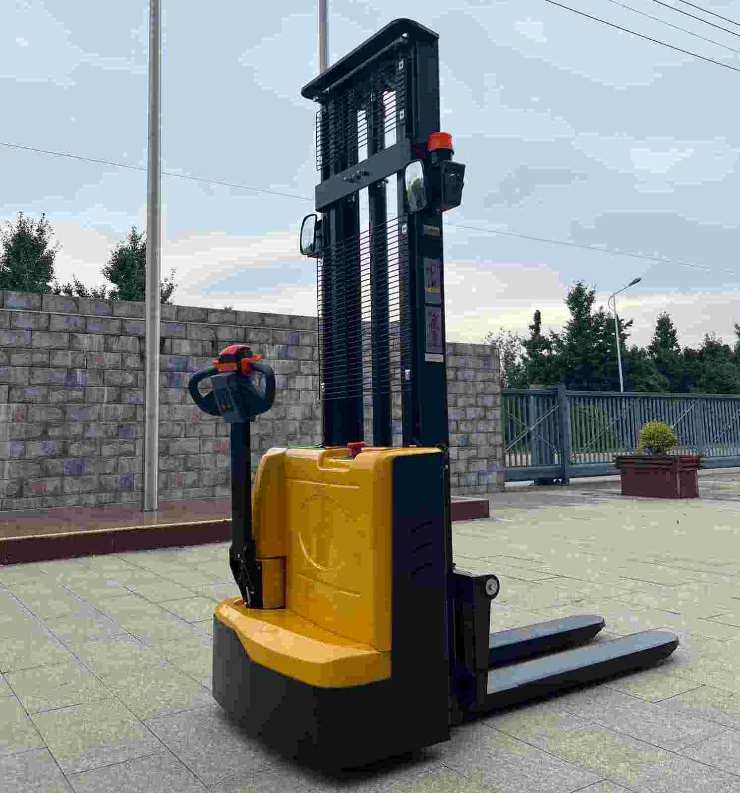 2000kg High Quality Electric Pallet Stacker Full Electric Lift Walkie Madel Ultra High Cost Effectiveness