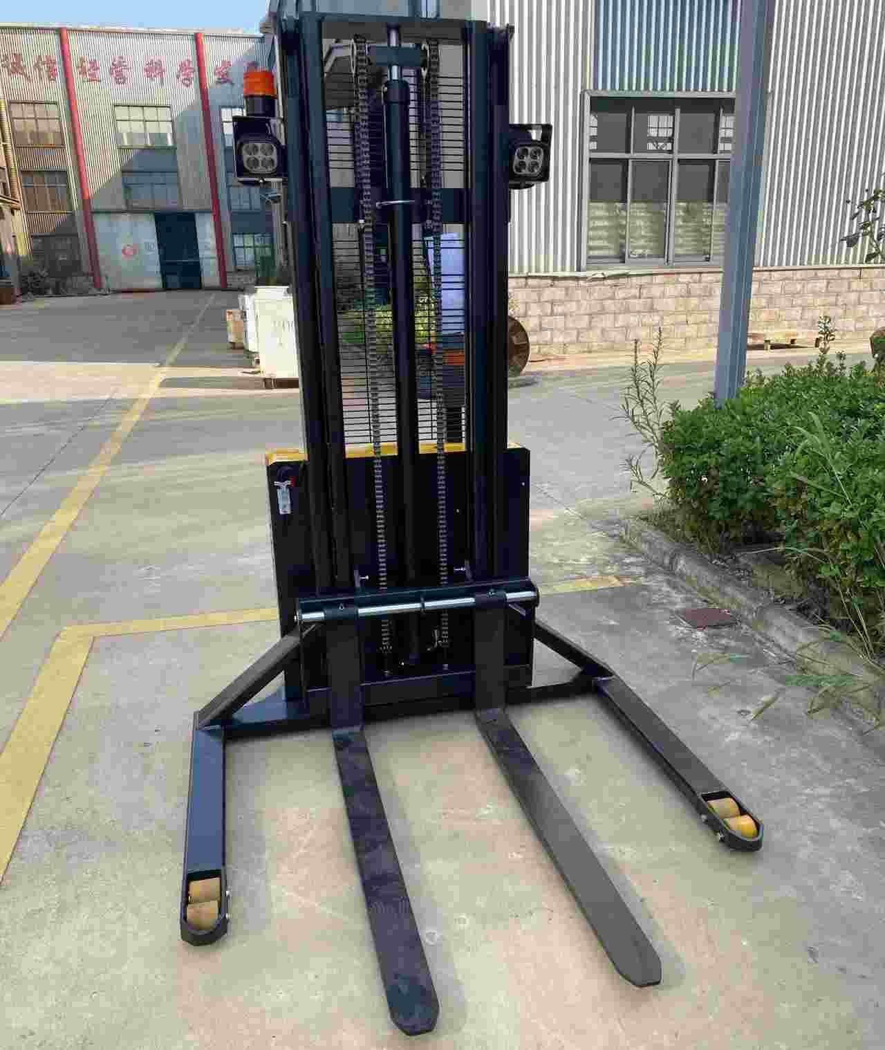 1.5ton 3meters Full Electric Walkie Stacker with Widen fixed leg and Forged fork for double-sided pallet