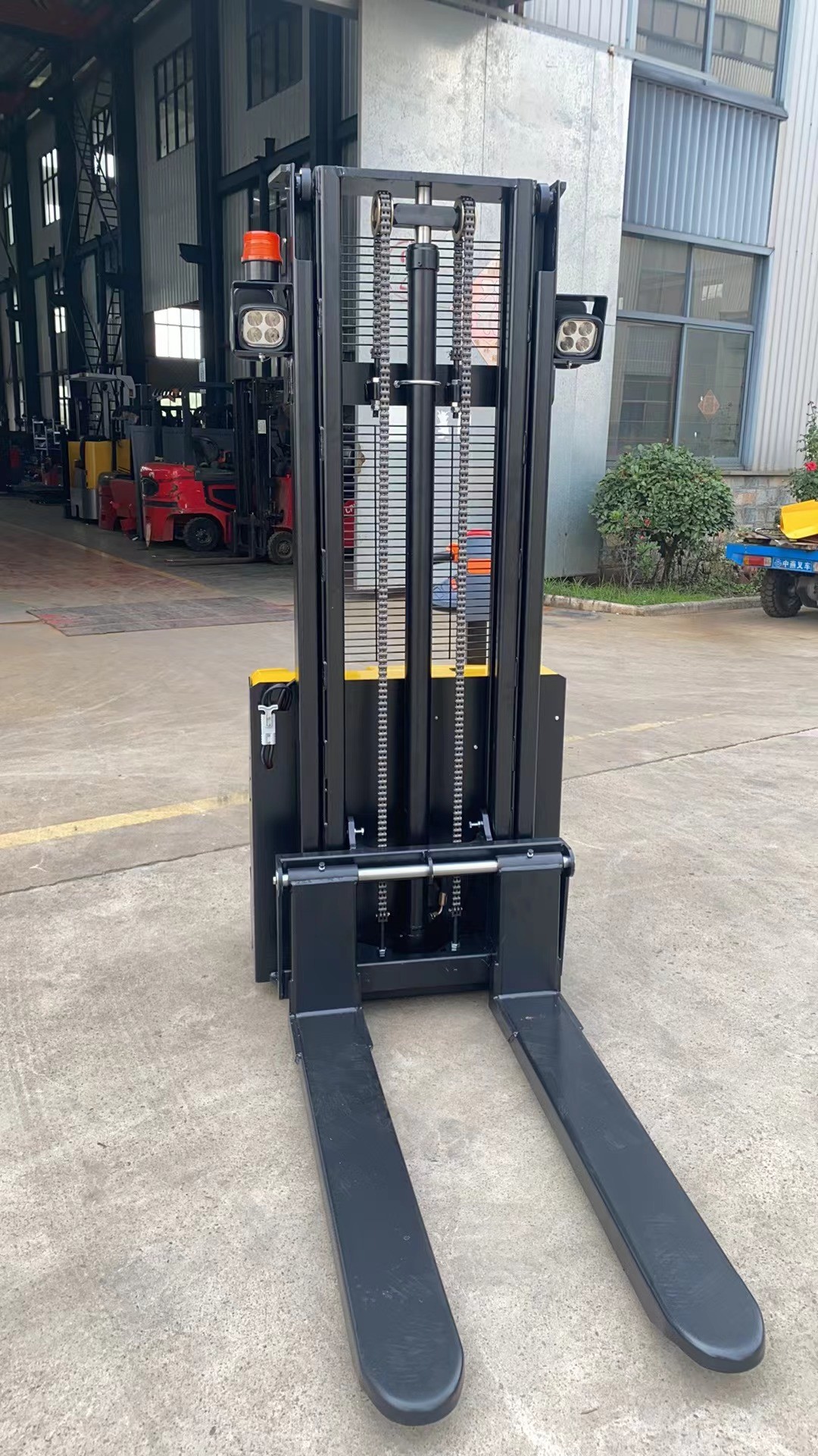 Electric Forklift Stacker Pallet Truck Portable 1.5 Ton 1m 1.6m 2m 2.5m 3m 4m 5m